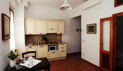 Small One-Bedroom Apartment (Ricasoli)