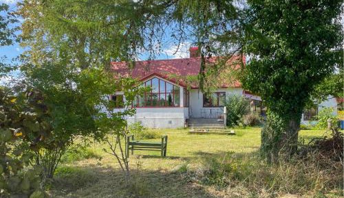 Four-Bedroom Holiday Home
