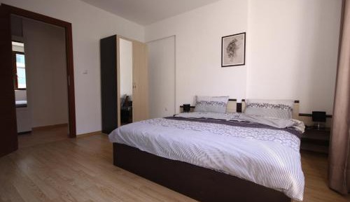 One-Bedroom Apartment with Partial Sea View