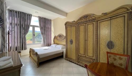 Double Room with Mountain View