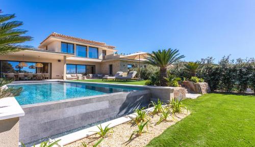 Villa with Sea View