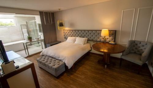 Deluxe Double Room with Bath