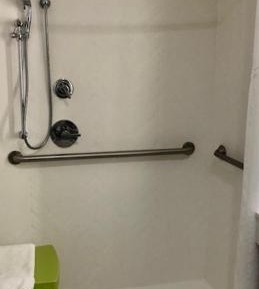 Standard King Room with Roll-in Shower - Mobility Accessible