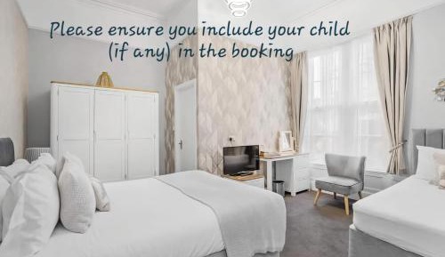 Family Room (2 Adults + 1 Child)