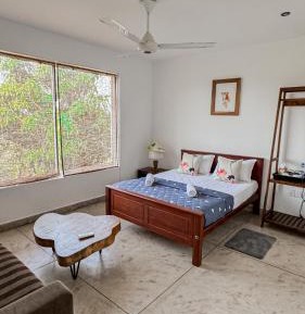 Double Room with Shared Bathroom