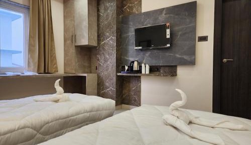 Double or Twin Room with City View