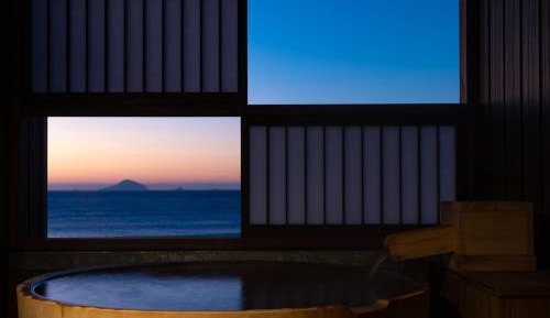 Standard Corner Room with Open-Air Bath - Ocean View