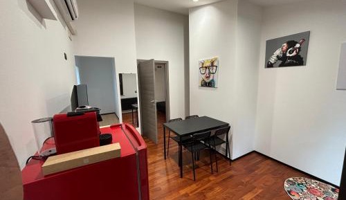 Two-Bedroom Deluxe Apartment with Balcony