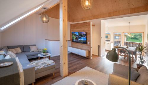 Three-Bedroom Apartment with Bath