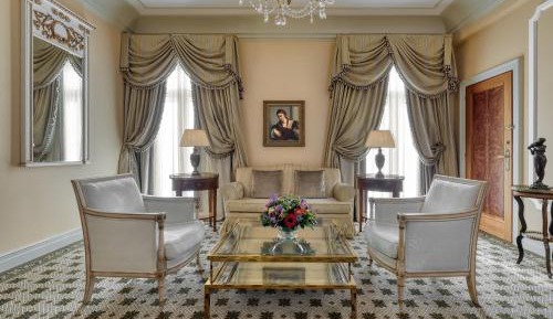 Executive Acropolis Suite 1 Bedroom Suite, 1 King, City view