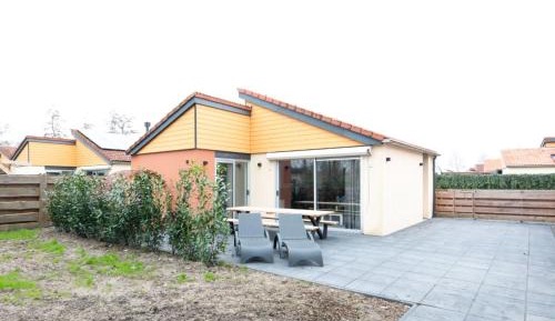 Three-Bedroom Holiday Home 