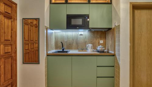 Apartment with Garden View