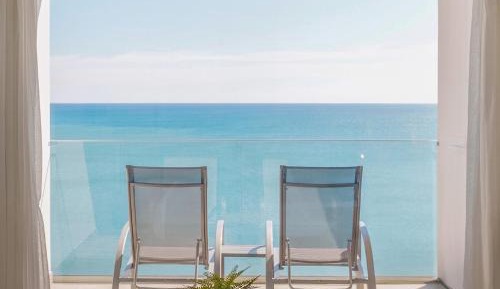 Deluxe double room with Front Sea View 