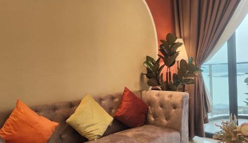 Three-Bedroom Apartment with Balcony
