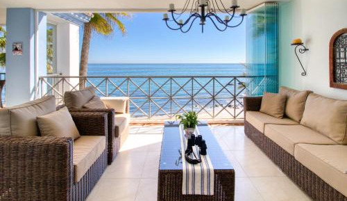 Three-Bedroom Superior Apartment