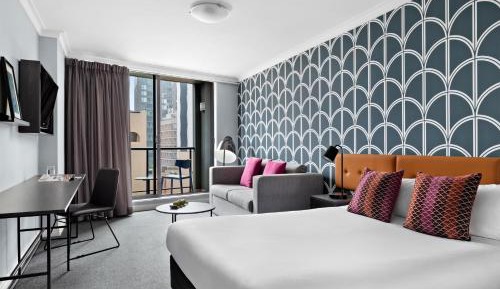 Standard Queen Room