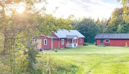 Two-Bedroom Holiday Home