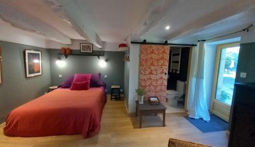 Double Room with Private Bathroom