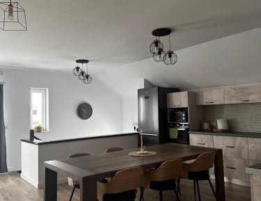 Three-Bedroom Apartment with Balcony