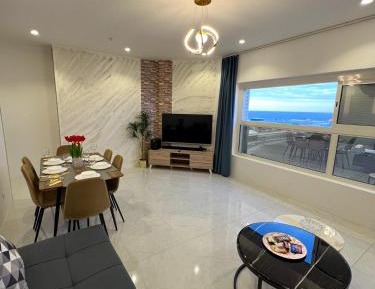 Two-Bedroom Apartment with Partial Ocean View