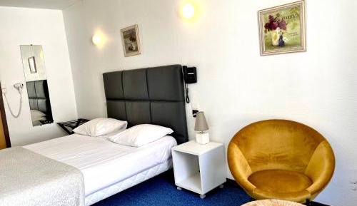 Queen Double Room