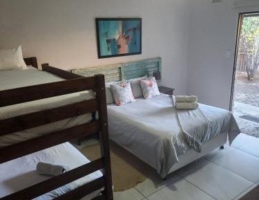 Deluxe Double Room (2 Adults + 1 Child)
