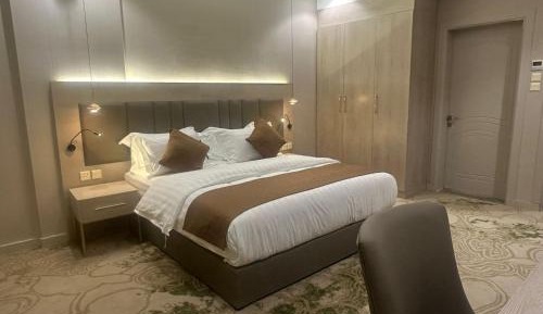 Standard King Room