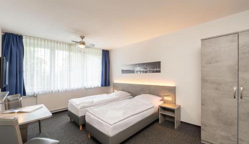 Comfort Twin Room with Shared Bathroom