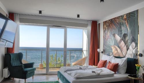 Studio Apartment with Sea View