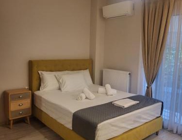 Two-Bedroom Deluxe Apartment with Balcony