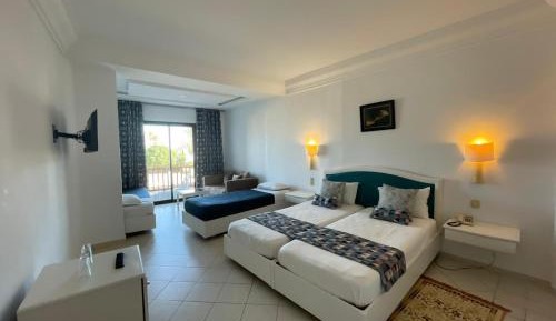 Standard Family Room