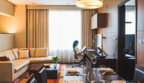Two-Bedroom Connecting Suite with City View, with Bathtub