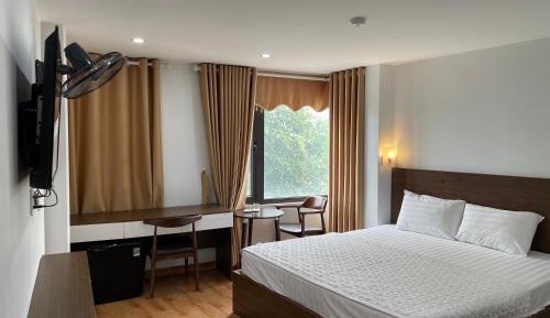 Deluxe Room (2 Adults + 1 Child)