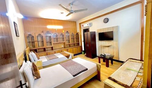 Deluxe Twin Room