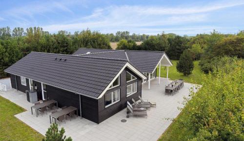 Six-Bedroom Holiday Home