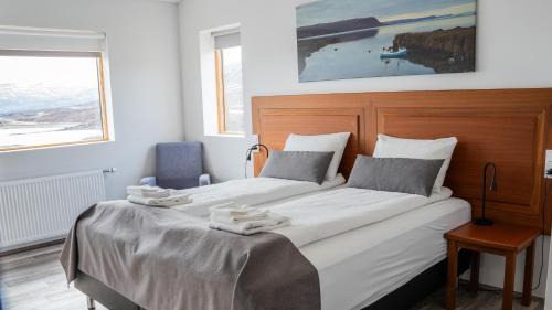 Large Double or Twin Room