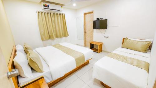Executive Triple Room