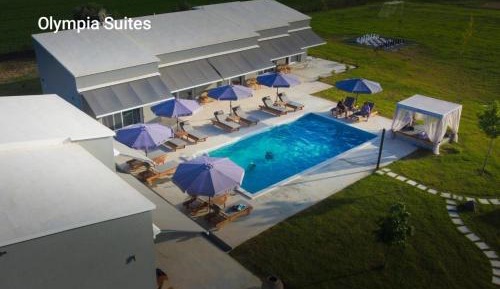 Suite with Pool View