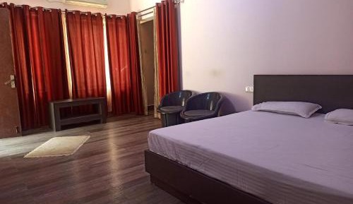 Superior King Room