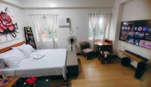Deluxe Queen Suite