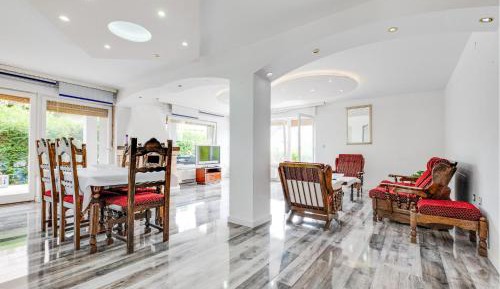 Two-Bedroom Holiday Home