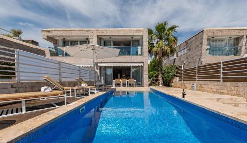 Villa with Private Pool