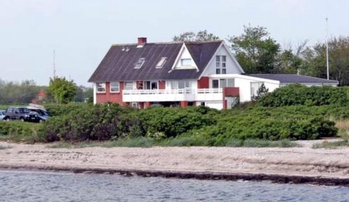 Five-Bedroom Holiday Home