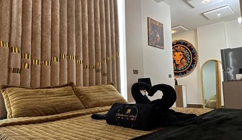 Deluxe Family Suite