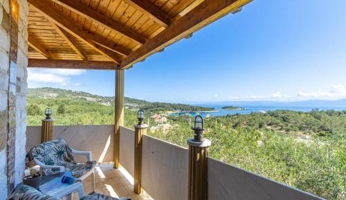 Superior One-Bedroom Apartment with Balcony
