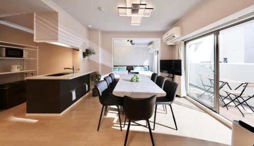 Three-Bedroom Superior Apartment