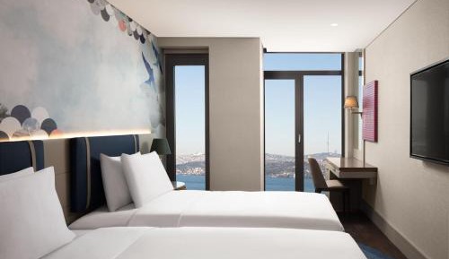 Deluxe Twin Room with Bosphorus View