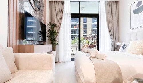 Studio Apartment with Balcony