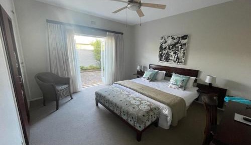 Comfort King Room