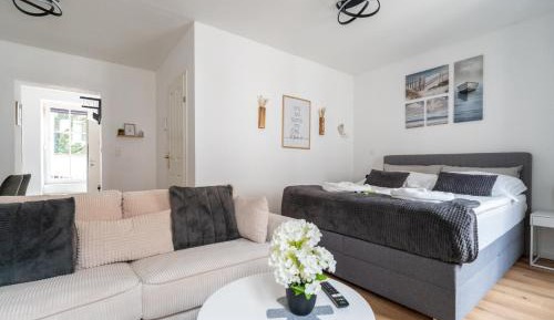 One-Bedroom Apartment with Terrace